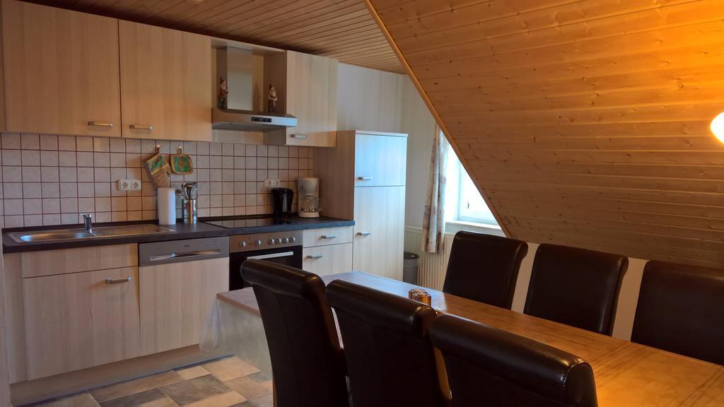 Haus Hafeneck Mit Fruehstuecksoption Apartment Bensersiel Exterior photo
