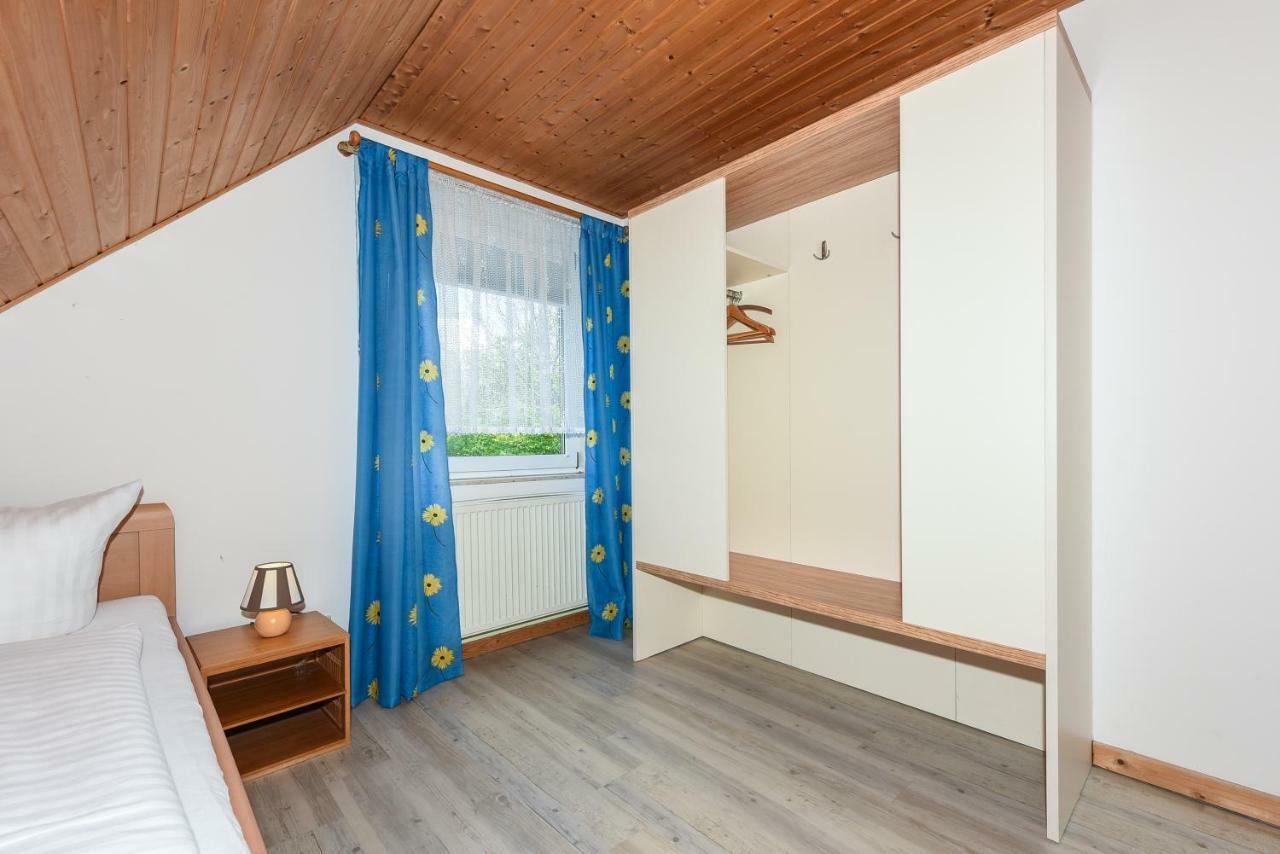 Haus Hafeneck Mit Fruehstuecksoption Apartment Bensersiel Exterior photo