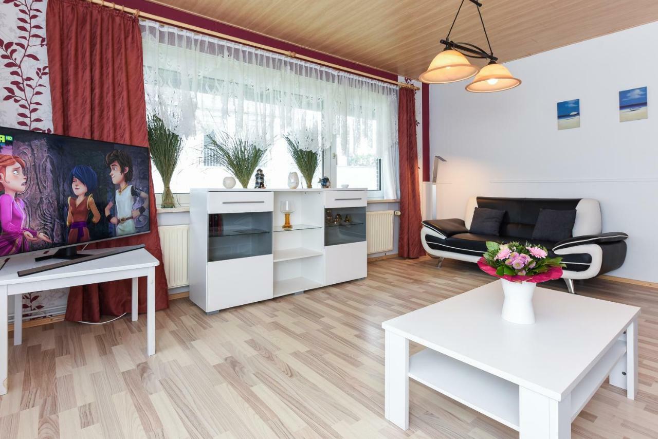 Haus Hafeneck Mit Fruehstuecksoption Apartment Bensersiel Exterior photo