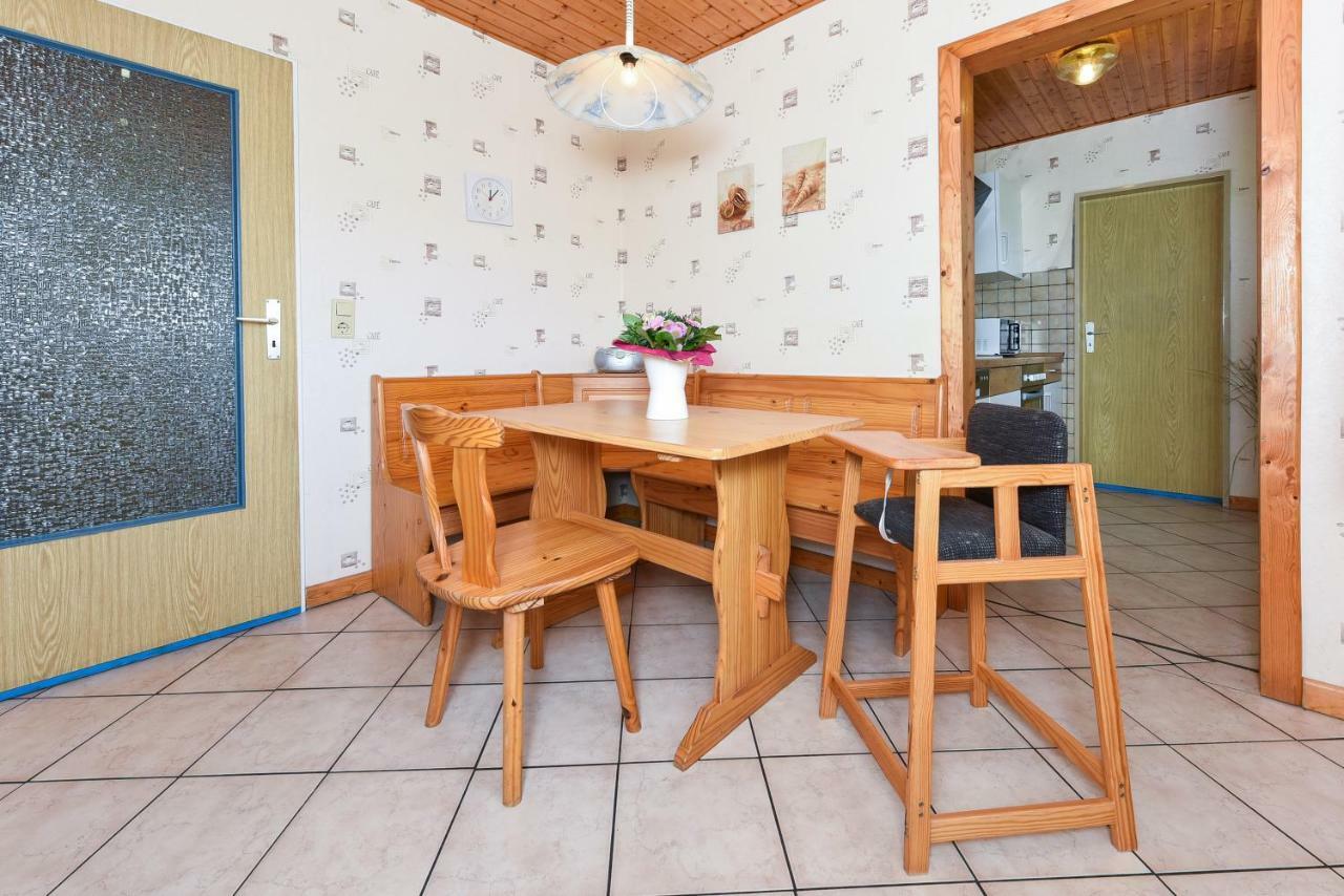 Haus Hafeneck Mit Fruehstuecksoption Apartment Bensersiel Exterior photo